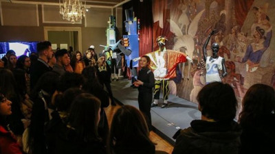 İzmir'deki Picasso sergisine yoğun ilgi