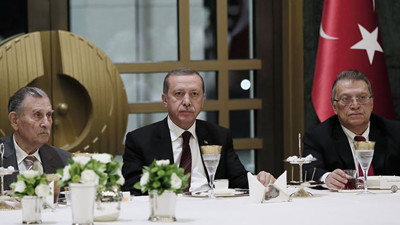 Mesut Yılmaz'dan Cumhurbaşkanı Erdoğan'a 'çocuk' göndermesi