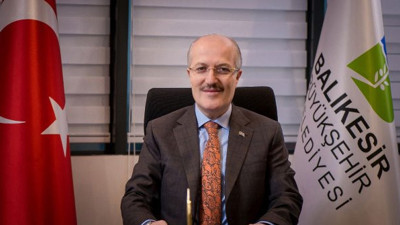 AKP'li Başkan Zekai Kafaoğlu aracına ve odasına zırh kaplatmış!