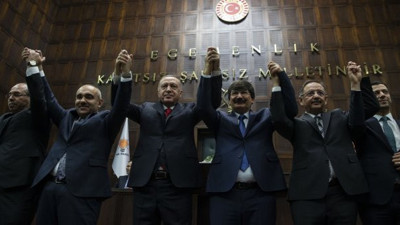 CHP ve İYİ Parti'den transfere sert tepki