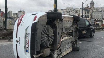 Galata Köprüsü'nde trafik kazası