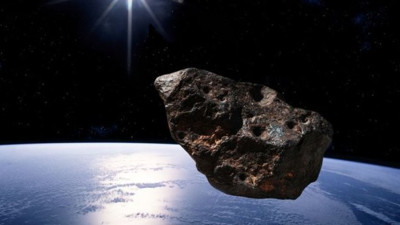 Big Ben'in iki katı büyüklüğünde! DÜnya'yı teğet geçecek