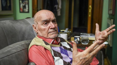 Hıncal Uluç'tan AKP'ye yakın Yeni Asır'a tepki