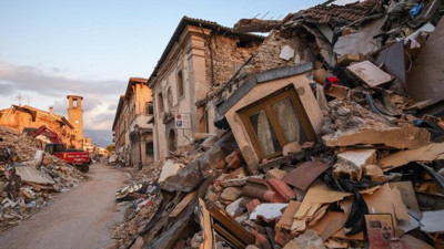 Prof. Dr. Okan Tüysüz: "Depremlerin devamı gelebilir"