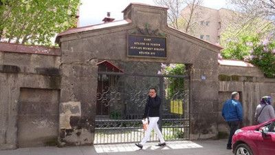 Tarihi bina iktidara yakın TÜGVA’ya mı verildi?