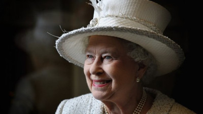 Kraliçe Elizabeth, AB'den ayrılışı onayladı