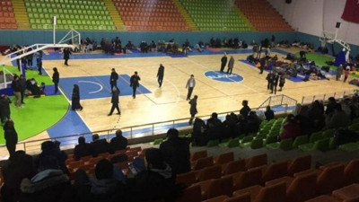 Vatandaşlar barınma alanlarına akın etti