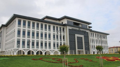 AKP’li belediyede 30 kişiye sınavsız memurluk