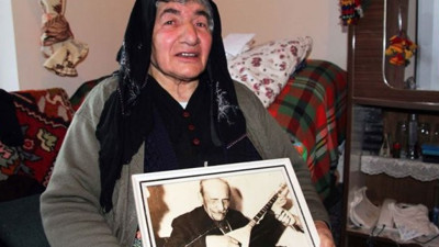 Aşık Veysel’in kızı Zehra Başer vefat etti