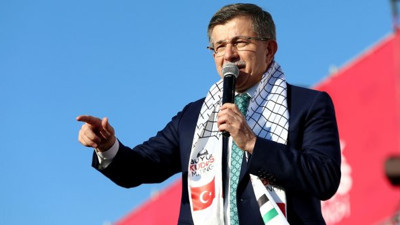 Ahmet Davutoğlu'ndan Erdoğan'a gönderme