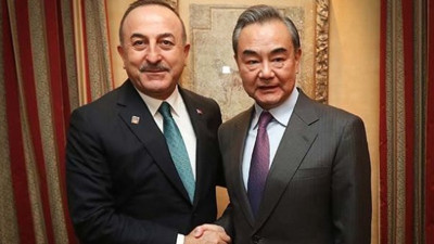 Mevlüt Çavuşoğlu, Çin'in Uygur Türklerine zulmünü kınayamadı