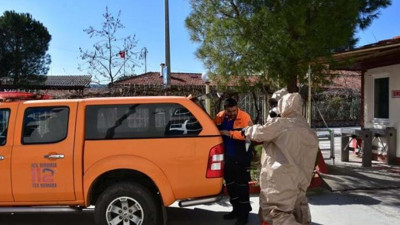 Zehir şakası yapan öğretim görevlileri gözaltına alındı