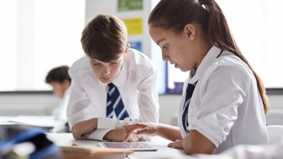 Candaş Tolga Işık: "Öğretmenlere de sınıfta kalma getirilecek mi?"