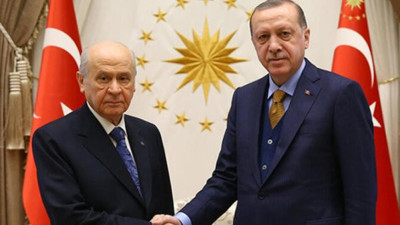 AKP'li isim açıkladı: AKP-MHP birlikteliğini Pelikan bitirecek?