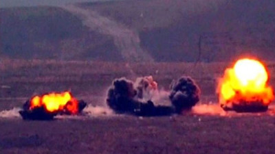 Halep'teki Neyrab askeri havaalanını vuruldu