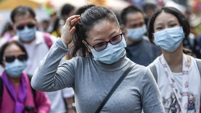 Corona virüste mesafe ne kadar önemli? Hastaya kaç mesafeye kadar yaklaşırsak tehlikeli olur?