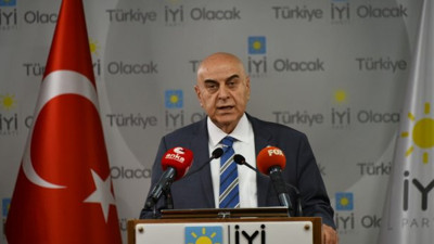 İYİ Partili Cihan Paçacı'dan corona virüs açıklaması