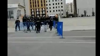 Konya'da yurttan kaçmak isteyen karantinadaki vatandaşlar polis ile arbede yaşadı