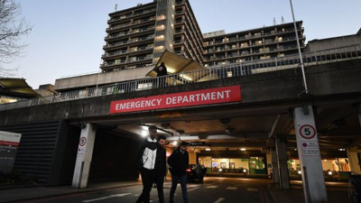 İngiltere'de ölü sayısı 465 oldu