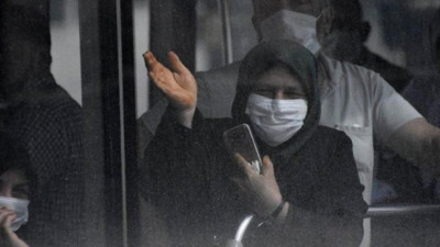 Umreden dönenlerin karantina süresi uzatıldı