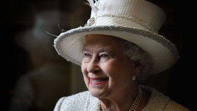 İngiltere'de Kraliçe 2. Elizabeth korona virüse yakalandı