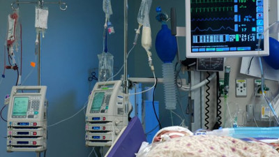 İstanbul'da 'yoğun bakım ünitelerinde yer kalmadı' iddiası!