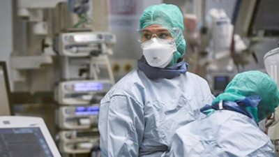 İşte doktorların mücadelesini anlatan en güzel karikatür!