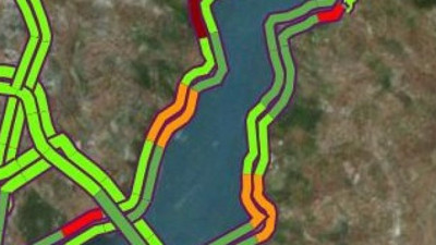 Korona virüse rağmen güneşi gören sokağa koştu