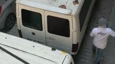 İstanbul'da ekmek dağıtımından ilk görüntüler