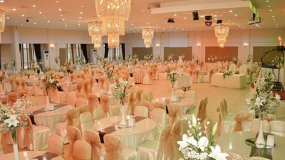 Korona virüs nedeniyle evlenemeyenler dertli: Düğünler nasıl olacak?