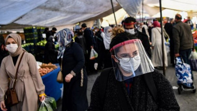 Bilim Kurulu Üyeleri: En ufak gevşemede bulaşma hızı artabilir