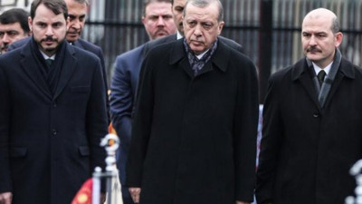 Canlı yayında bomba iddia: "AKP 3 bloka bölündü"