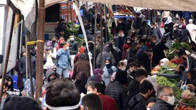 Esenyurt'ta sokağa çıkma yasağı alışverişi izdihama neden oldu