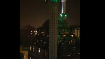 Cami hoparlöründen saat 21.00’de bangır bangır İstiklal Marşı çaldı: Helal olsun sana