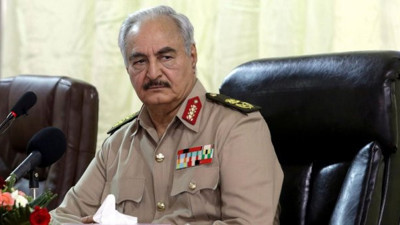 Hafter, kendisini devlet başkanı ilan etti