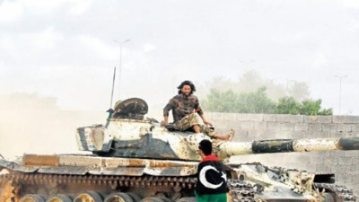 Libya'da sıcak saatler! Hafter milislerine darbe üstüne darbe...