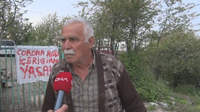 Korona virüse karşı aldığı önlem ile dikkat çekti, evinin kapısına…