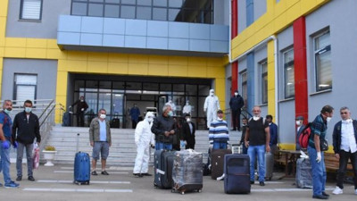 209 Türk vatandaşı yurda yerleştirildi