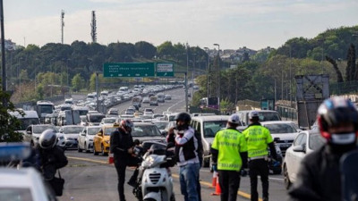 Koronayı unutup yollara düştüler: Bilim Kurulu ne yapsın