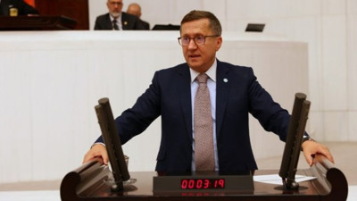 İYİ Partili Lütfü Türkkan'dan Dışişleri Bakanı Mevlüt Çavuşoğlu'na ezan çağrısı