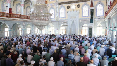 Bayram namazı tartışması başladı: Gözler Bakanlar Kurulu'nda