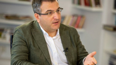 Cem Küçük'ten tepki çeken yazı... Sevda Noyan'ı aklamak için bakın kimi suçladı?