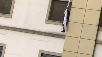 Koronalı kaçak çarşafa dolandı