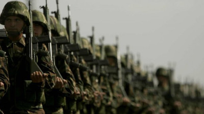 CHP'den bedelli askerlik bekleyenleri sevindirecek teklif