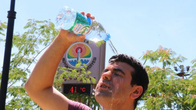 Adana'da termometreler 44 dereceyi buldu