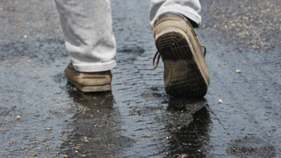 Tokat'ta sıcak hava asfaltı eritti