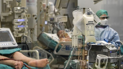 Korona için 'hafif grip' dedi: 15 bin kişi öldü