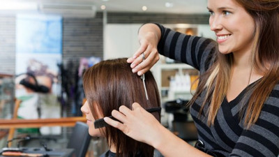 Berber ve kuaförlerin çalışma saatlerine düzenleme