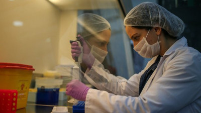 Çalışmaların seyrini değiştirecek detay: 17 yıl önce ölen hastada koronayı etkisiz hale getiren etken bulundu