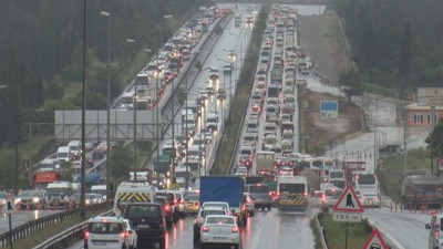 İstanbul çıkışında 65 yaş üstü trafiği